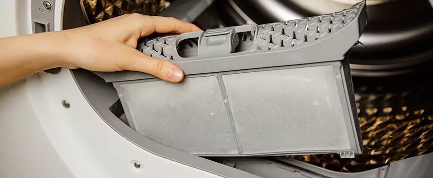 Signs Of A Clogged Dryer Lint Trap in Porterville, California